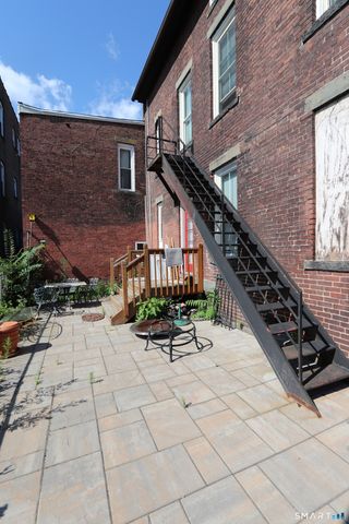 182 Chestnut Street 1, New Haven, CT 06511