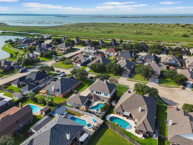 619 Widgeon Cove, Texas City, TX 77590