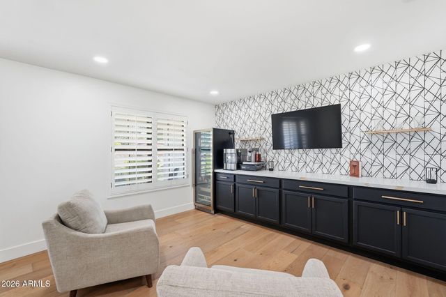 646 E LEAH Lane, Gilbert, AZ 85234