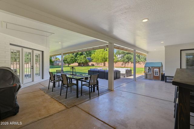 646 E LEAH Lane, Gilbert, AZ 85234