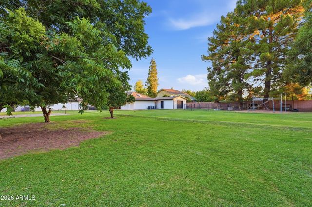 646 E LEAH Lane, Gilbert, AZ 85234