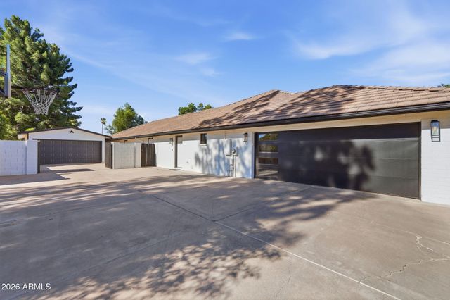 646 E LEAH Lane, Gilbert, AZ 85234