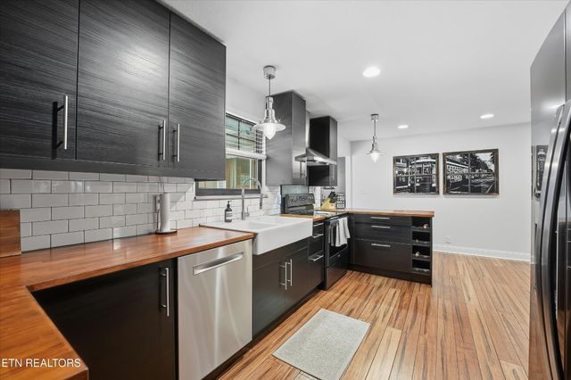 5127 Rebecca Lane, Knoxville, TN 37920