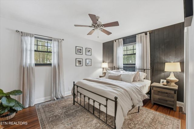 5127 Rebecca Lane, Knoxville, TN 37920