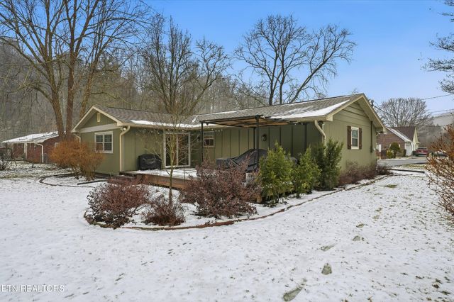 5127 Rebecca Lane, Knoxville, TN 37920