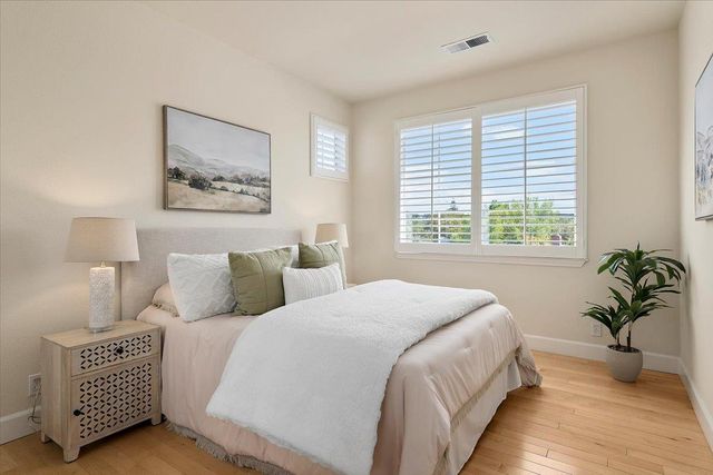 19512 Howard Court, Cupertino, CA 95014