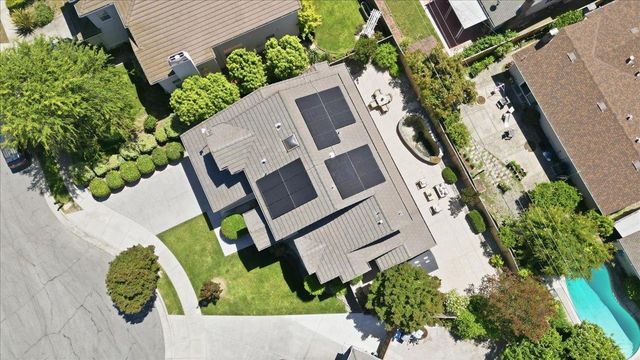 19512 Howard Court, Cupertino, CA 95014