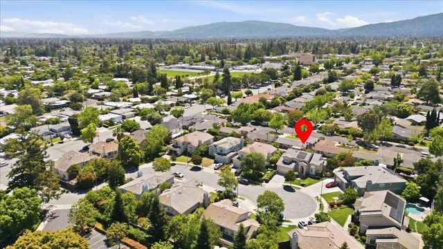 19512 Howard Court, Cupertino, CA 95014
