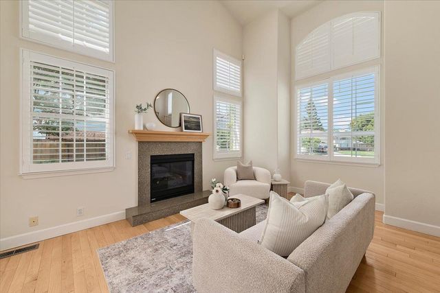 19512 Howard Court, Cupertino, CA 95014