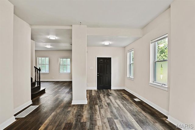 5946 Julian Avenue, St Louis, MO 63112