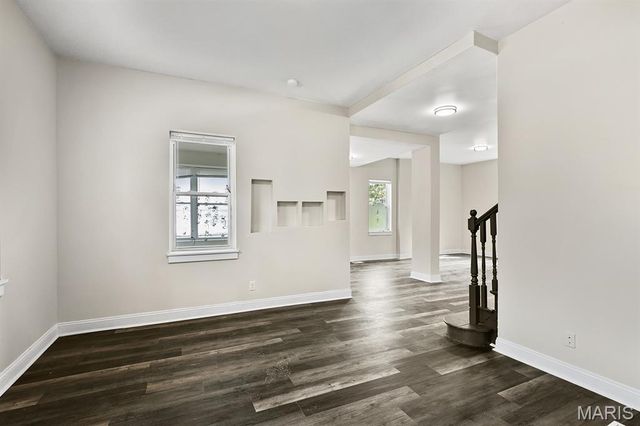 5946 Julian Avenue, St Louis, MO 63112