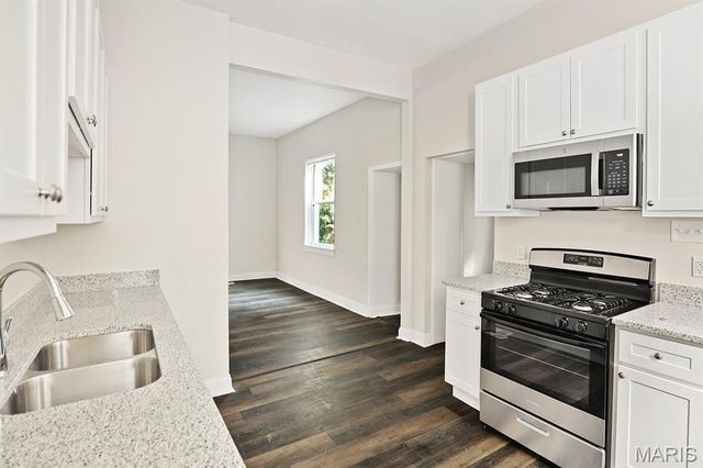 5946 Julian Avenue, St Louis, MO 63112