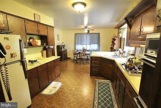 204 CUMBERLAND AVE, Magnolia, NJ 08049