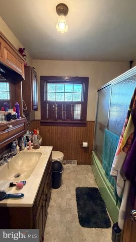 204 CUMBERLAND AVE, Magnolia, NJ 08049