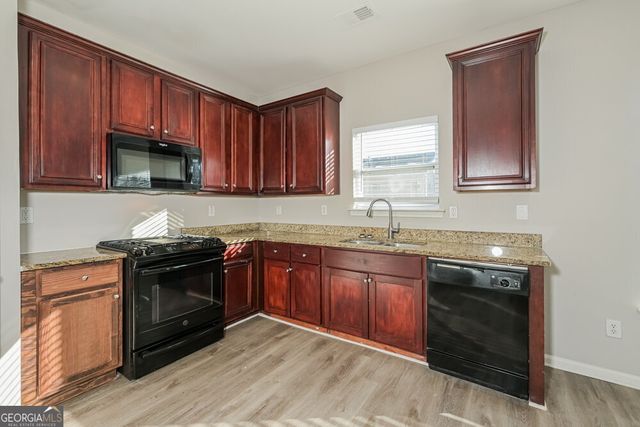 4215 Pointe Vecchio Circle, Cumming, GA 30040