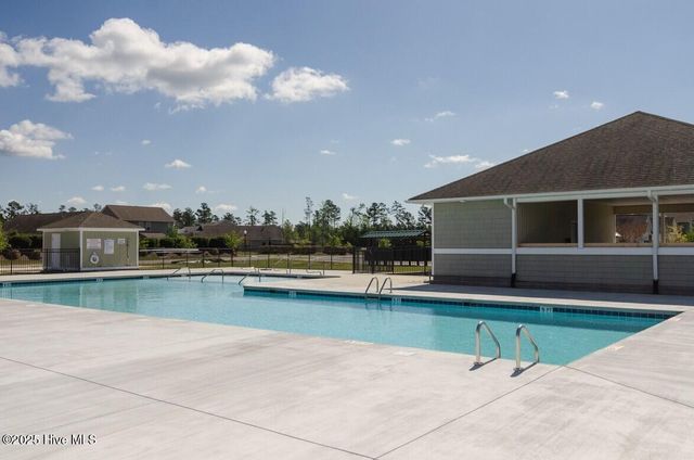 635 Avington Lane NE, Leland, NC 28451