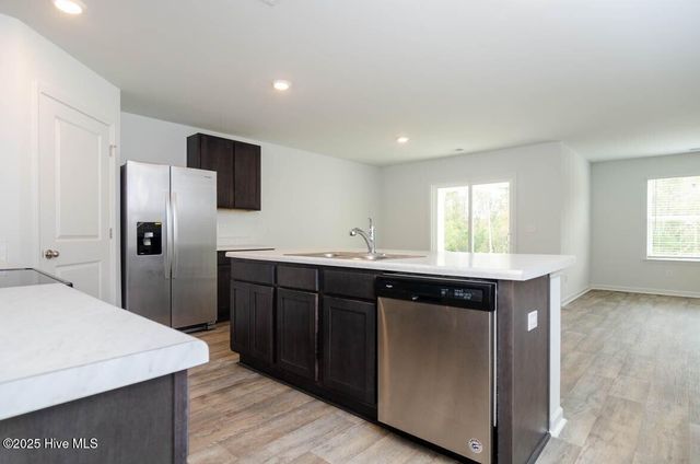 635 Avington Lane NE, Leland, NC 28451