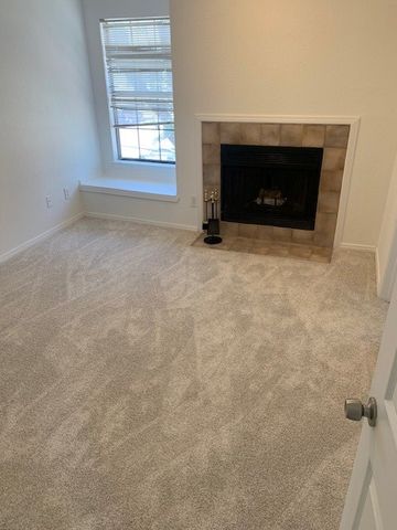 5757 E UNIVERSITY Boulevard 27 Y, Dallas, TX 75206