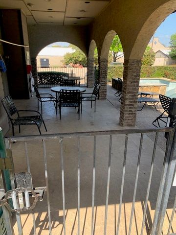 5757 E UNIVERSITY Boulevard 27 Y, Dallas, TX 75206