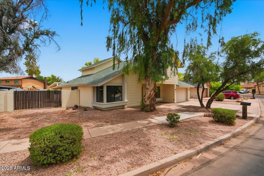 1865 S ASH Circle, Mesa, AZ 85202 — photo 3