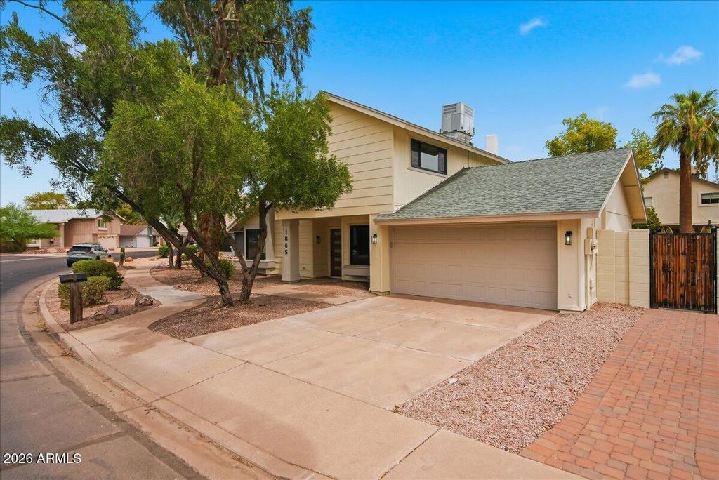 1865 S ASH Circle, Mesa, AZ 85202 — photo 5