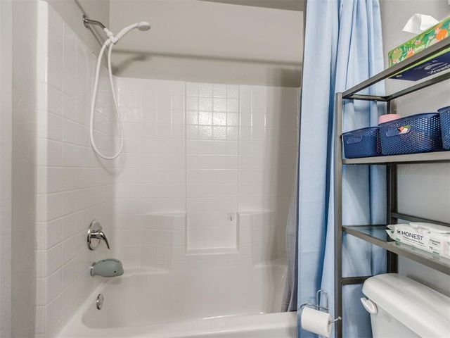 1325 Peridot Lane, Noble, OK 73068