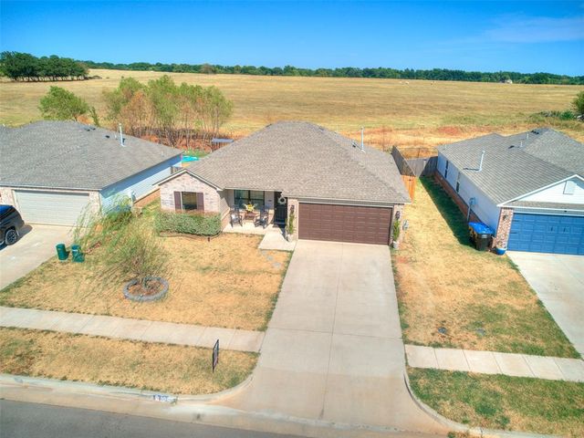 1325 Peridot Lane, Noble, OK 73068