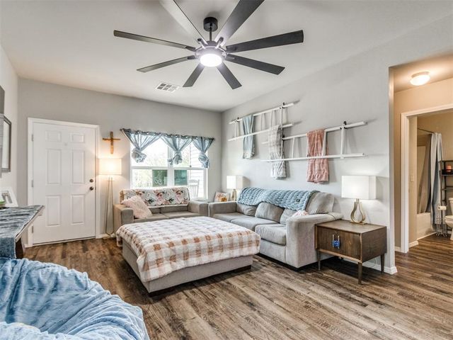1325 Peridot Lane, Noble, OK 73068