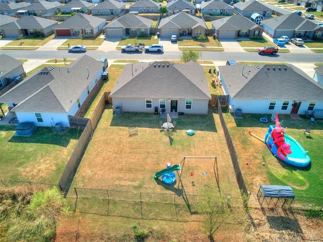 1325 Peridot Lane, Noble, OK 73068