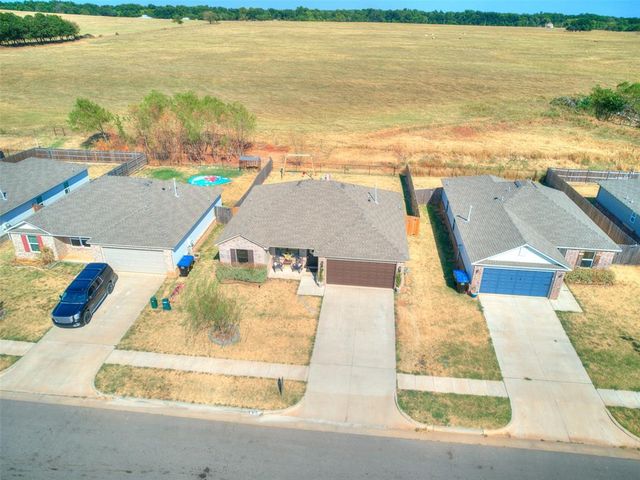 1325 Peridot Lane, Noble, OK 73068