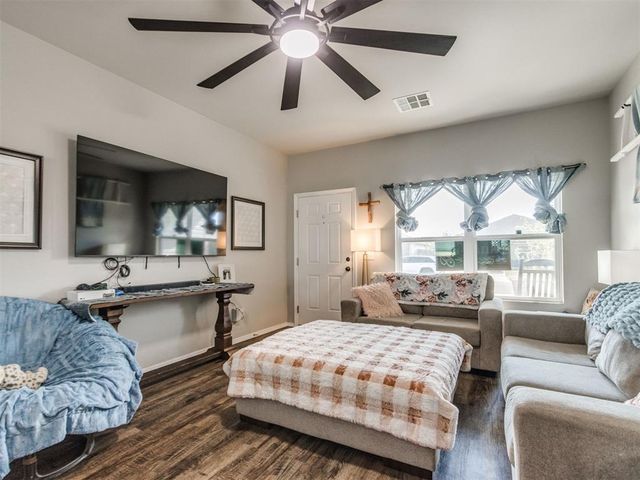 1325 Peridot Lane, Noble, OK 73068