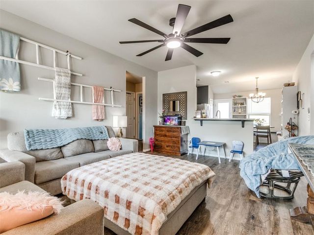 1325 Peridot Lane, Noble, OK 73068