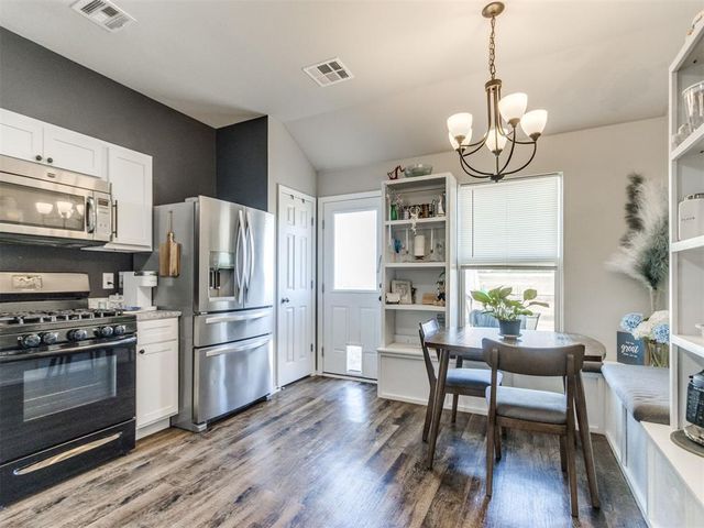 1325 Peridot Lane, Noble, OK 73068