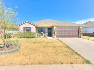 1325 Peridot Lane, Noble, OK 73068