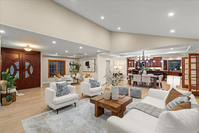 14300 Maclay Court, Saratoga, CA 95070