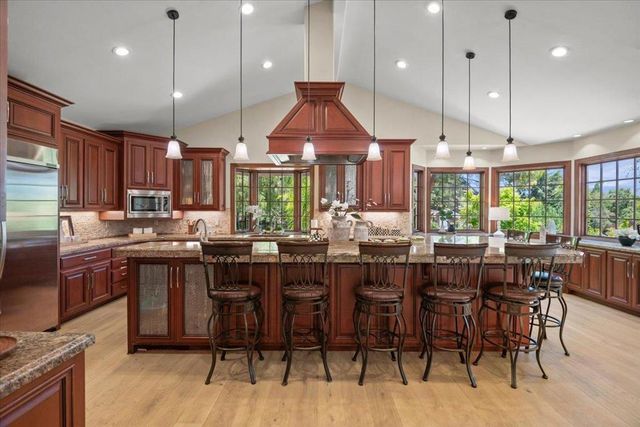 14300 Maclay Court, Saratoga, CA 95070