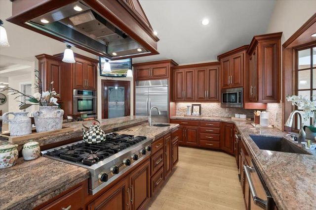 14300 Maclay Court, Saratoga, CA 95070