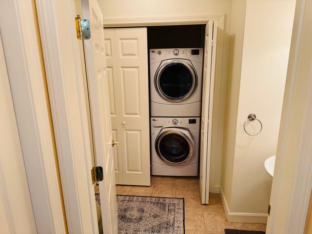 3 Abbey Ln Unit 7, Meredith, NH 03253