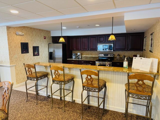 3 Abbey Ln Unit 7, Meredith, NH 03253