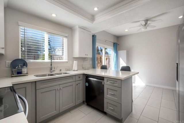 6809 11 Corintia Street, Carlsbad, CA 92009