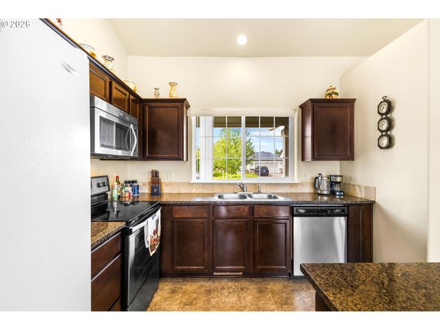 3090 REED Ave, Woodburn, OR 97071