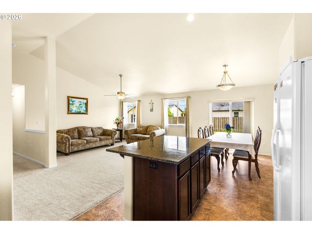 3090 REED Ave, Woodburn, OR 97071