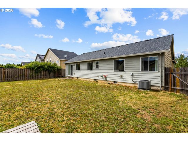 3090 REED Ave, Woodburn, OR 97071