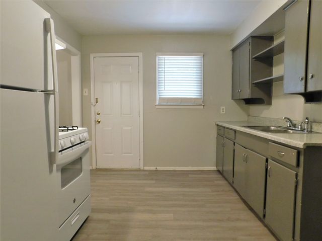 2212 Denison Street, Denton, TX 76201