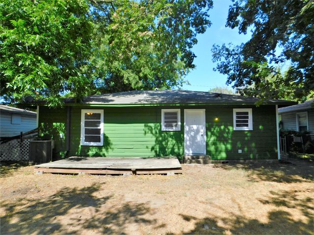 2212 Denison Street, Denton, TX 76201