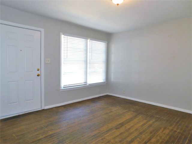 2212 Denison Street, Denton, TX 76201
