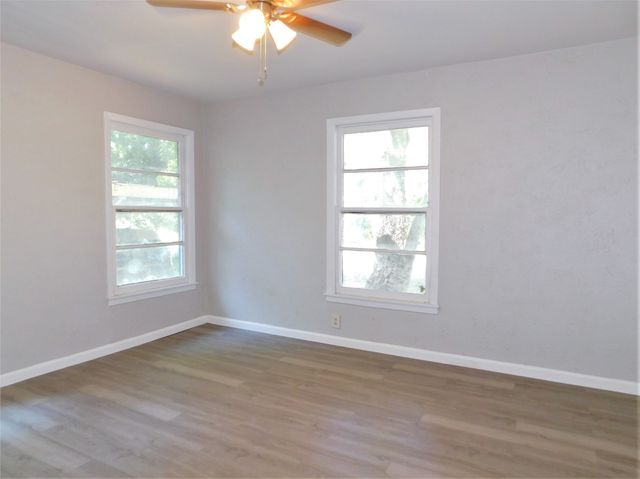 2212 Denison Street, Denton, TX 76201