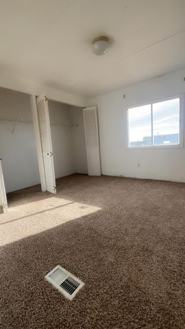 2 Hawaii Court, Moriarty, NM 87035