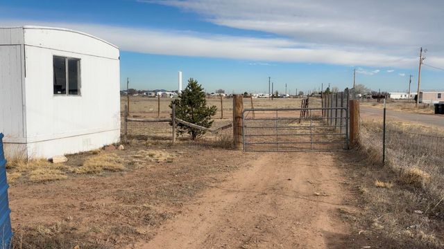 2 Hawaii Court, Moriarty, NM 87035