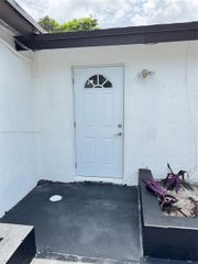 414 N 60th Way 2, Hollywood, FL 33024